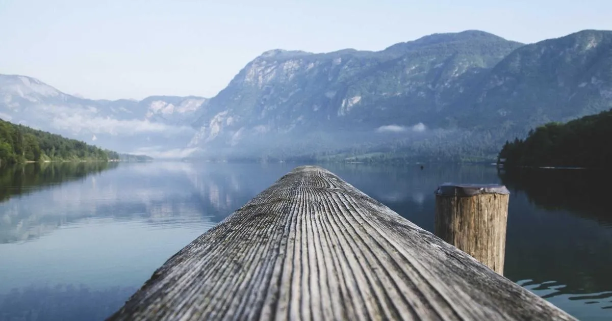 Randonnée sur le GR10 entre Aulus-les-Bains et Mérens-les-Vals : guide pratique pour un trek inoubliable en Ariège